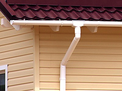 Оцинкованный водоотлив для крыши