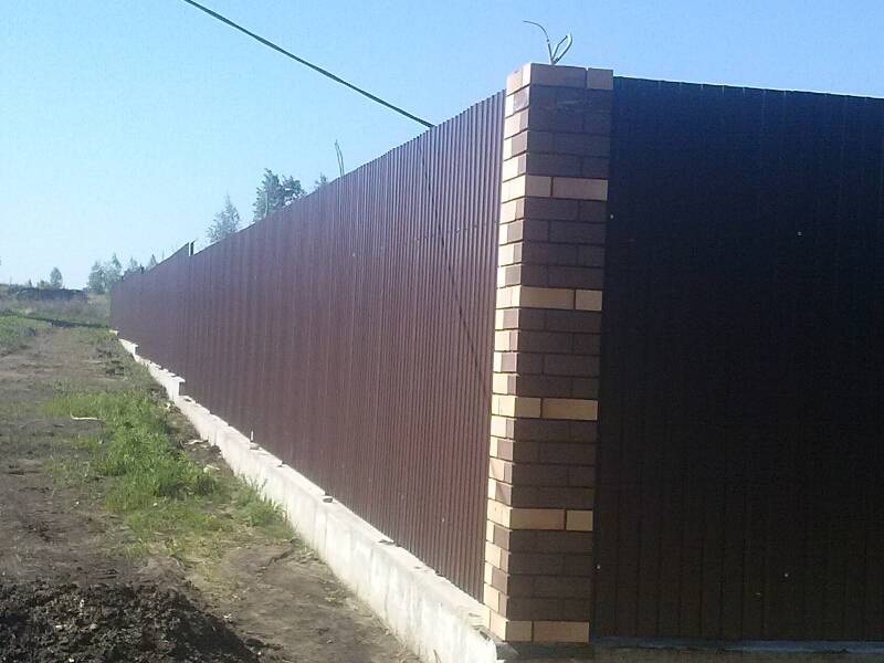 Комбинированный забор