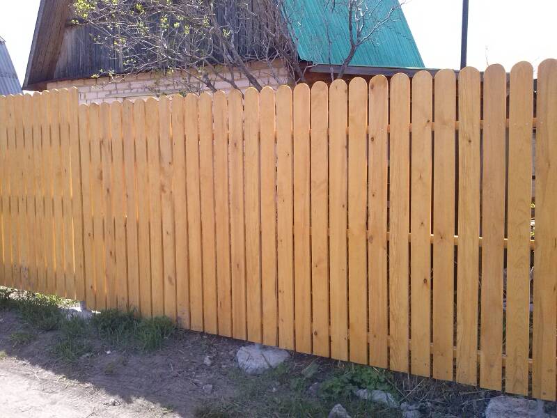Деревянный забор