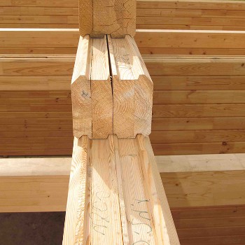 Растрескивание деревянной конструкции